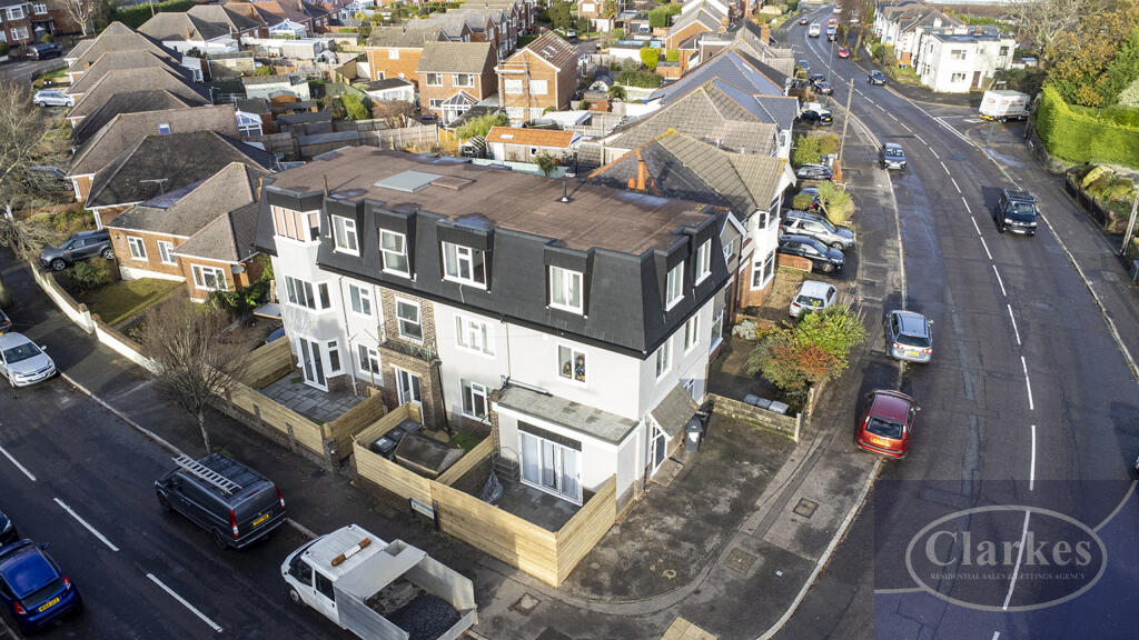 2 bed 1st Floor Flat for rent in West Parley. From Clarkes Estate Agents - Bournemouth