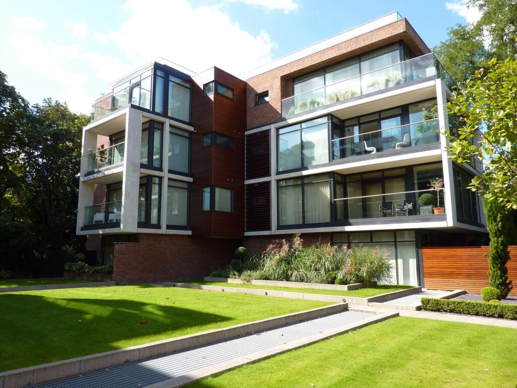 2 bed Apartment for rent in Manchester. From Clive Anthony Sales & Lettings - Whitefield