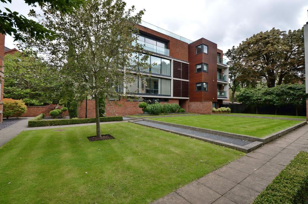 2 bed Apartment for rent in Manchester. From Clive Anthony Sales & Lettings - Whitefield