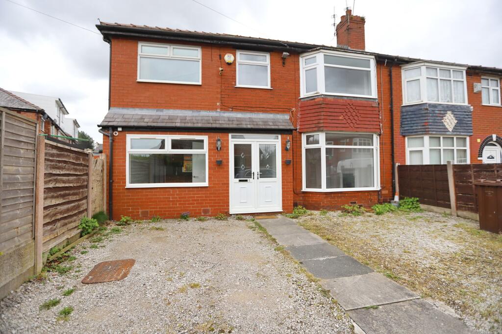 4 bed Detached for rent in Simister. From Clive Anthony Sales & Lettings - Whitefield 4 bed Detached for rent in Simister. From Clive Anthony Sales & Lettings - Whitefield