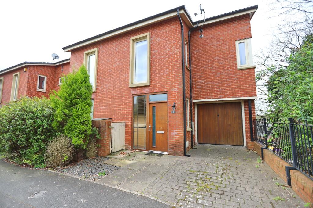 4 bed Mid Terraced House for rent in Simister. From Clive Anthony Sales & Lettings - Whitefield 4 bed Mid Terraced House for rent in Simister. From Clive Anthony Sales & Lettings - Whitefield