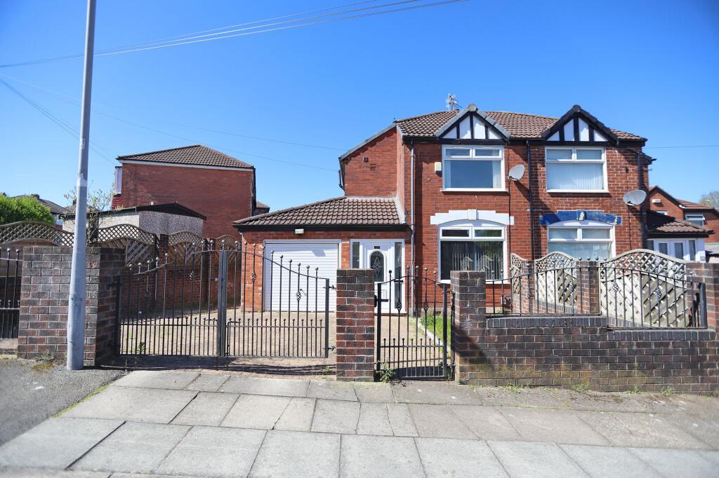 3 bed Semi Detached for rent in Simister. From Clive Anthony Sales & Lettings - Whitefield
