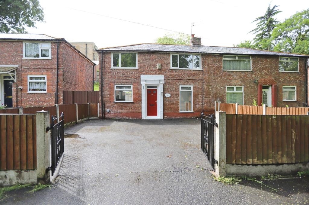 3 bed Semi Detached for rent in Simister. From Clive Anthony Sales & Lettings - Whitefield 3 bed Semi Detached for rent in Simister. From Clive Anthony Sales & Lettings - Whitefield
