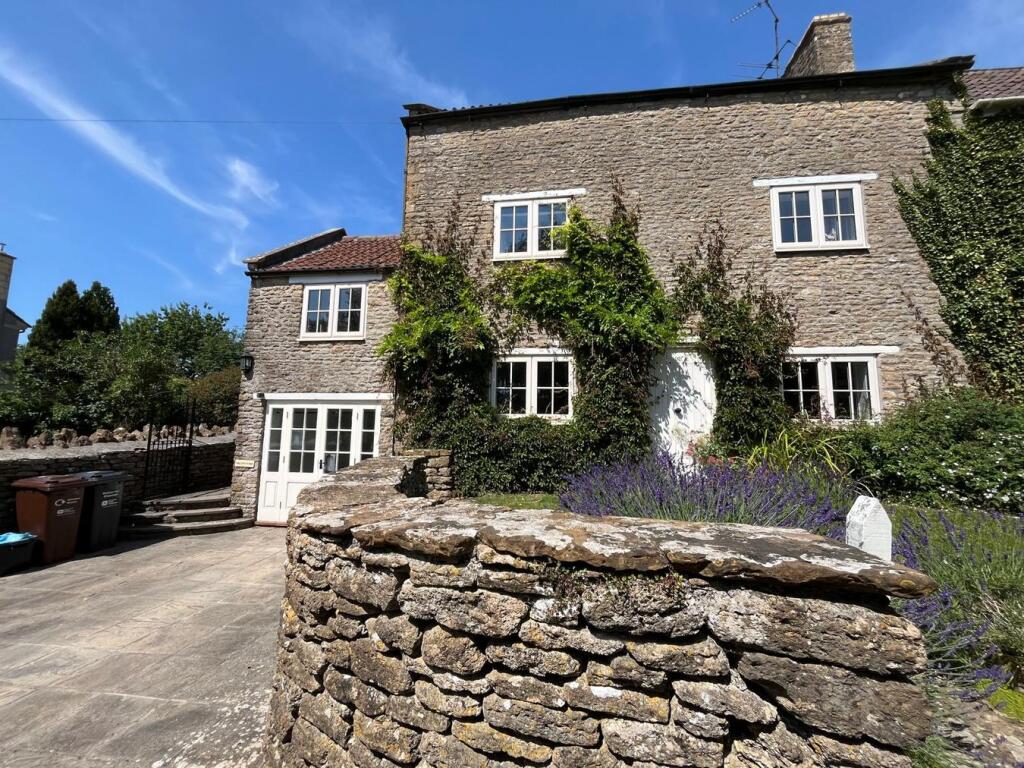 4 bed Semi Detached for rent in Radstock. From Cobb Farr - Bradford-On-Avon