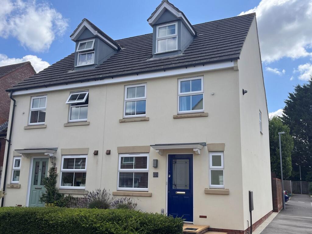 3 bed Mid Terraced House for rent in Trowbridge. From Cobb Farr - Bradford-On-Avon 3 bed Mid Terraced House for rent in Trowbridge. From Cobb Farr - Bradford-On-Avon