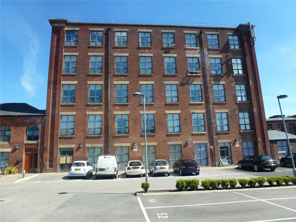2 bed 1st Floor Flat for rent in Bolton. From Chris Ball - Bolton