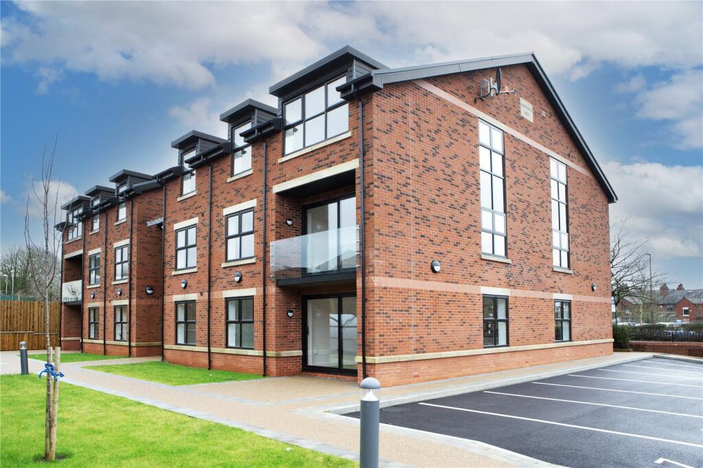 2 bed 1st Floor Flat for rent in Bolton. From Chris Ball - Bolton