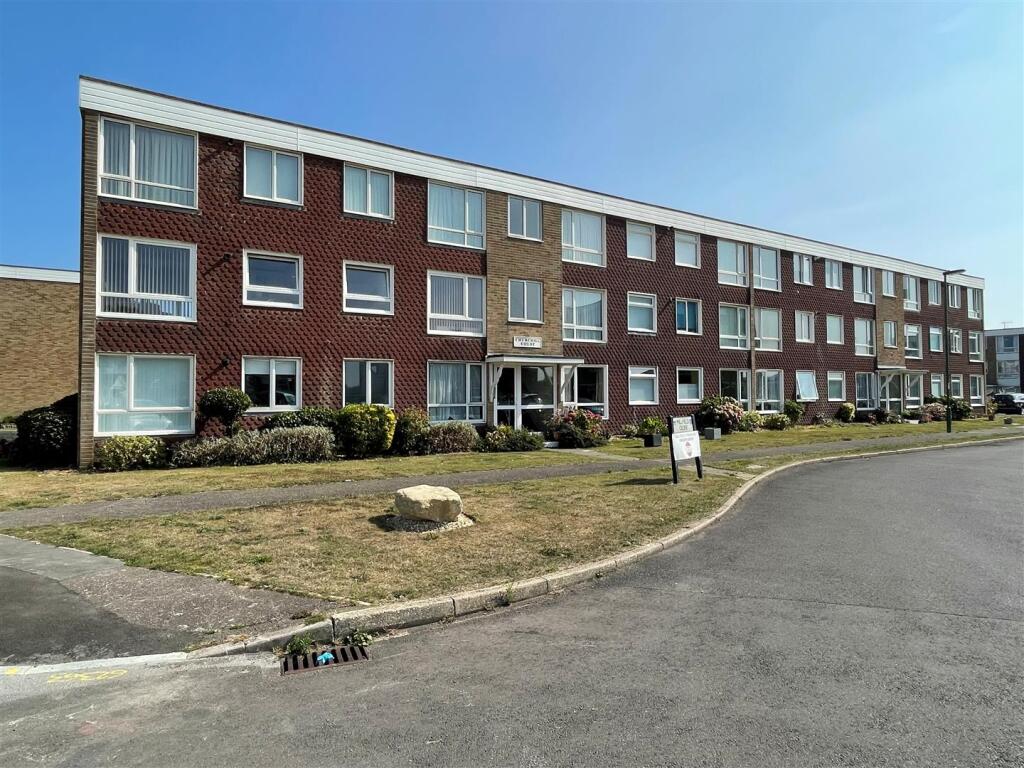 2 bed Apartment for rent in West Kingston. From Glyn-Jones & Co - Rustington Covering West Sussex