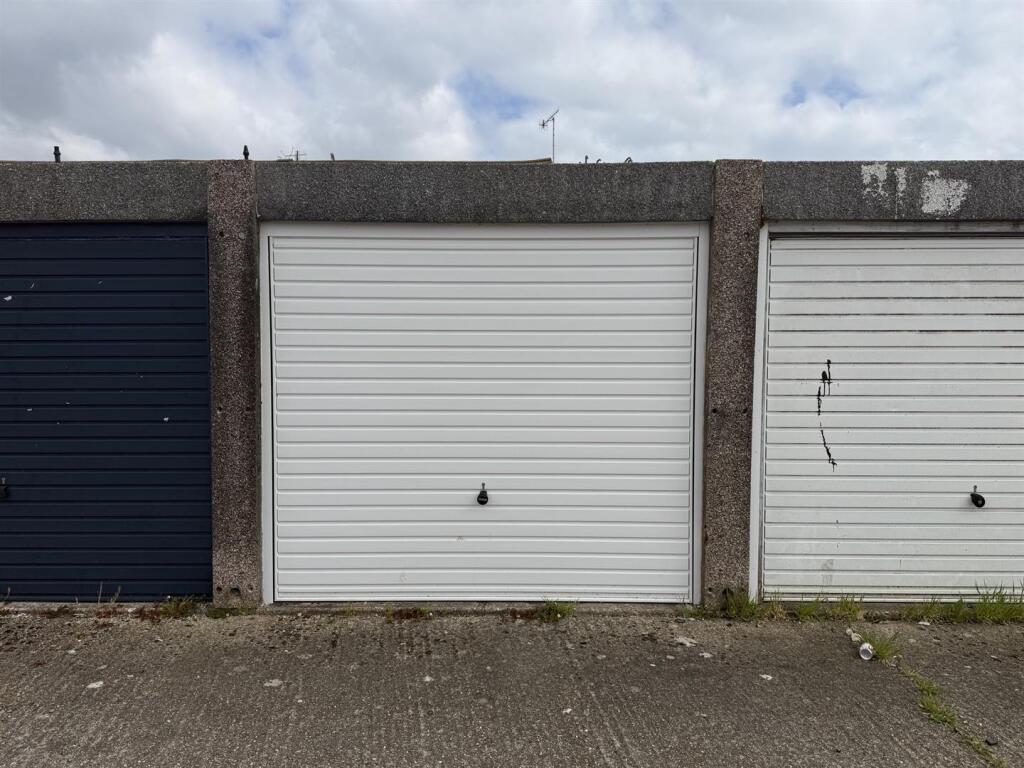 0 bed Garages for rent in Littlehampton. From Glyn-Jones & Co - Rustington Covering West Sussex
