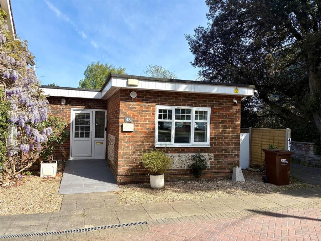3 bed Semi-detached bungalow for rent in West Kingston. From Glyn-Jones & Co - Rustington Covering West Sussex