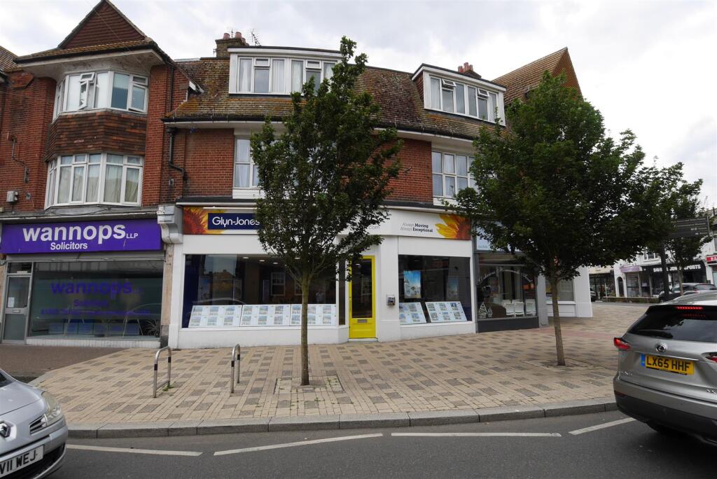 3 bed Annexe for rent in Littlehampton. From Glyn-Jones & Co - Rustington Covering West Sussex