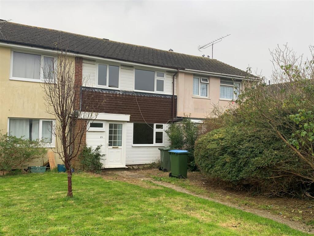 3 bed Mid Terraced House for rent in Wick. From Glyn-Jones & Co - Rustington Covering West Sussex 3 bed Mid Terraced House for rent in Wick. From Glyn-Jones & Co - Rustington Covering West Sussex
