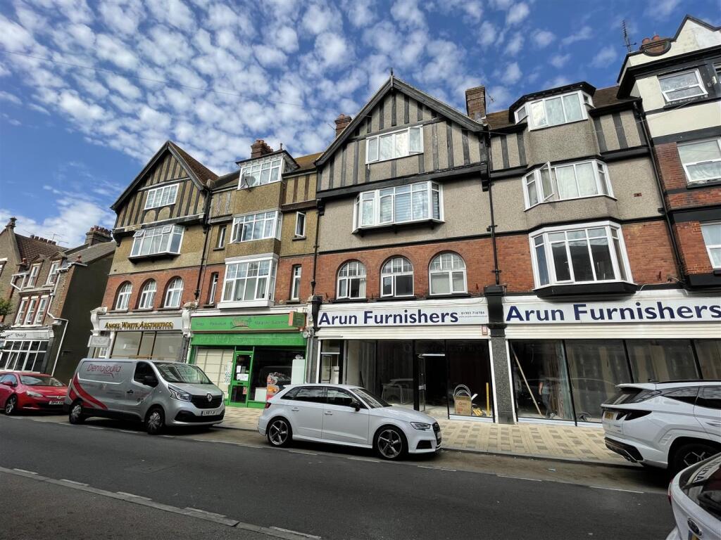 1 bed House Share for rent in Littlehampton. From Glyn-Jones & Co - Rustington Covering West Sussex
