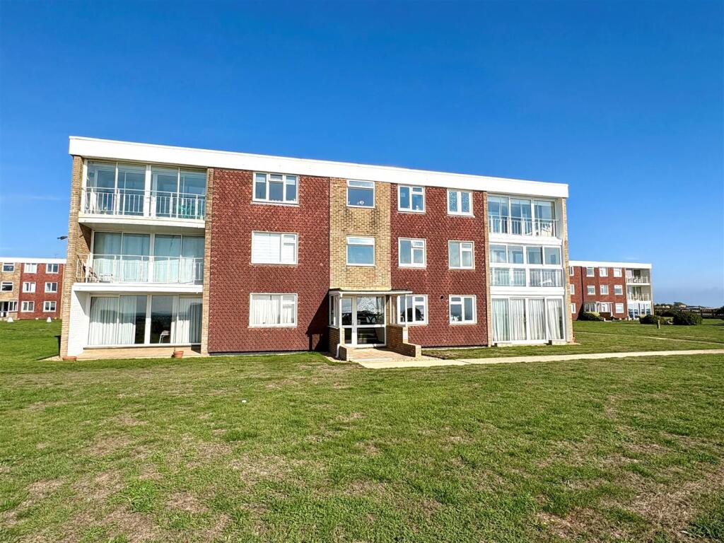 2 bed Apartment for rent in West Kingston. From Glyn-Jones & Co - Rustington Covering West Sussex 2 bed Apartment for rent in West Kingston. From Glyn-Jones & Co - Rustington Covering West Sussex