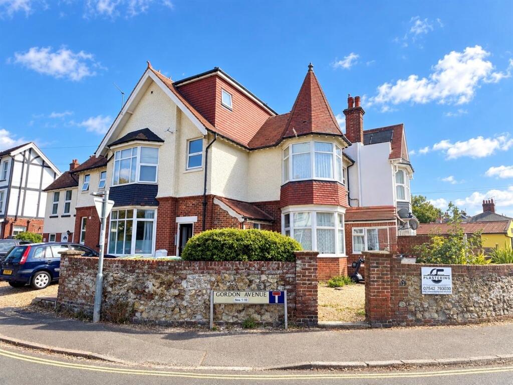 1 bed House (unspecified) for rent in Bognor Regis. From Glyn-Jones & Co - Rustington Covering West Sussex