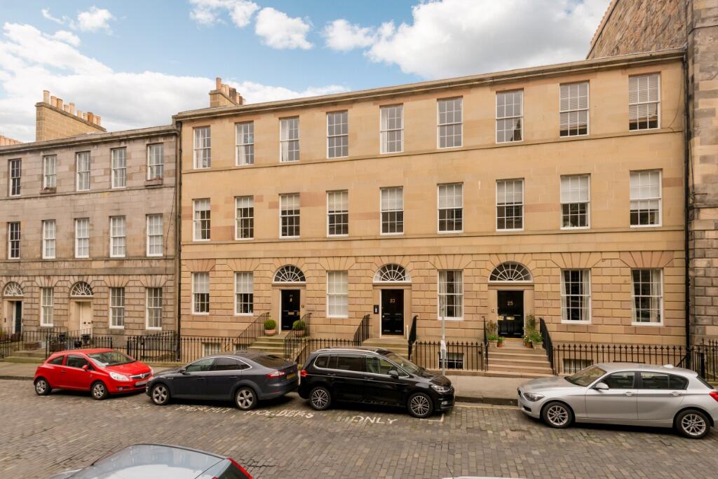 2 bed 1st Floor Flat for rent in Edinburgh. From Cullen Property Ltd - Edinburgh