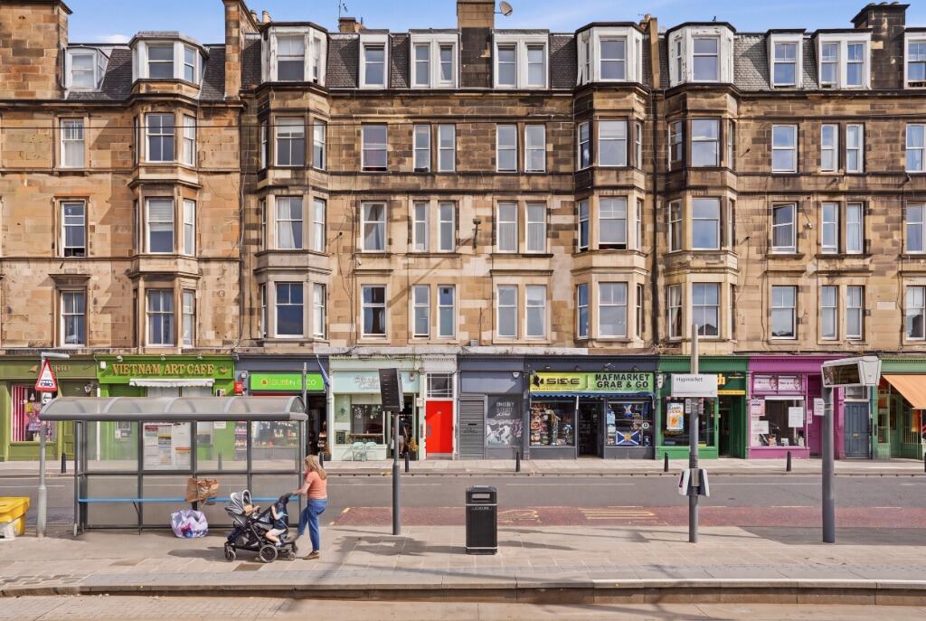 2 bed 1st Floor Flat for rent in Hermiston. From Cullen Property Ltd - Edinburgh 2 bed 1st Floor Flat for rent in Hermiston. From Cullen Property Ltd - Edinburgh