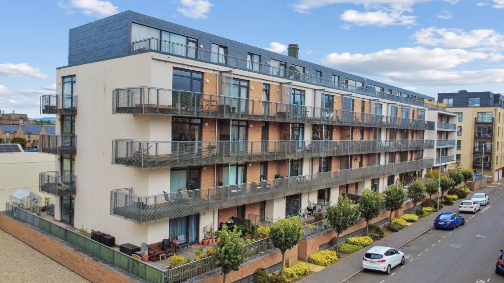 2 bed 1st Floor Flat for rent in Edinburgh. From Cullen Property Ltd - Edinburgh 2 bed 1st Floor Flat for rent in Edinburgh. From Cullen Property Ltd - Edinburgh