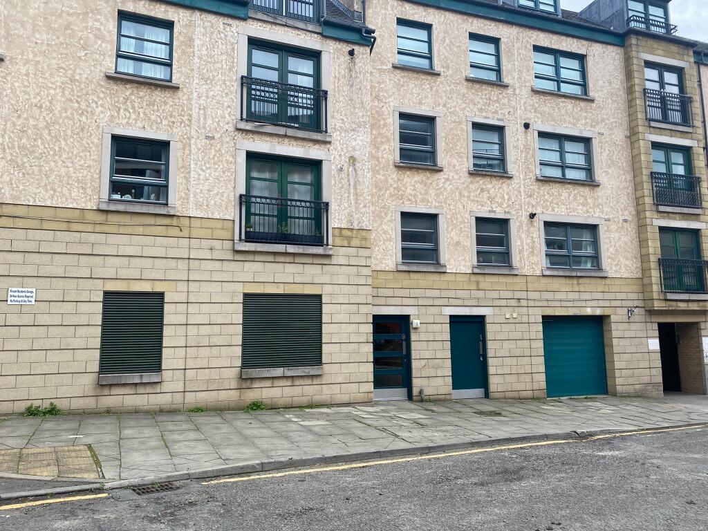 1 bed 1st Floor Flat for rent in Edinburgh. From Cullen Property Ltd - Edinburgh