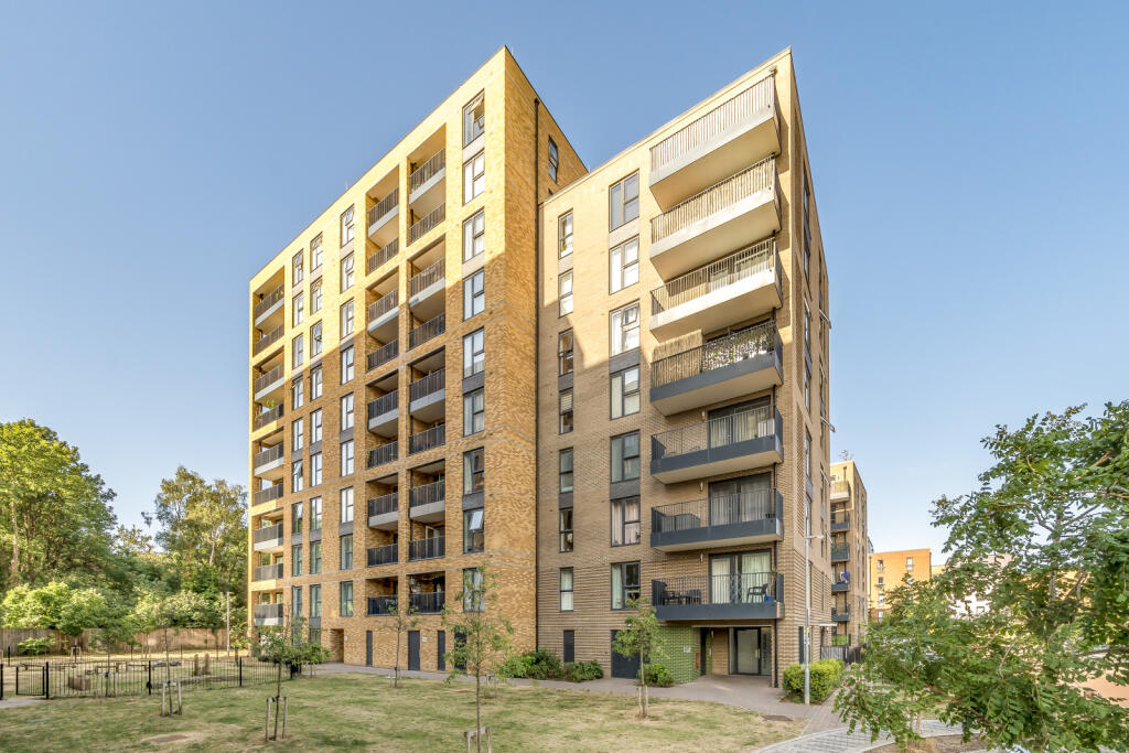 3 bed 1st Floor Flat for rent in London. From Conran Estates - Charlton 3 bed 1st Floor Flat for rent in London. From Conran Estates - Charlton