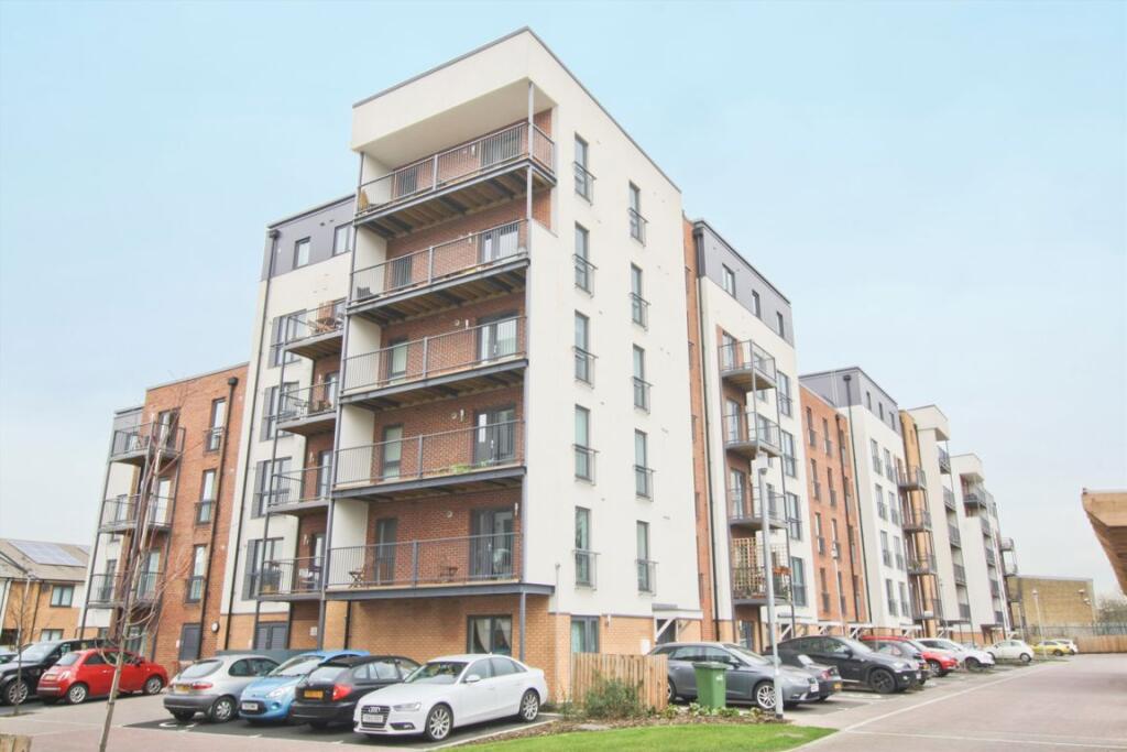 2 bed 1st Floor Flat for rent in Greenwich. From Conran Estates - Charlton