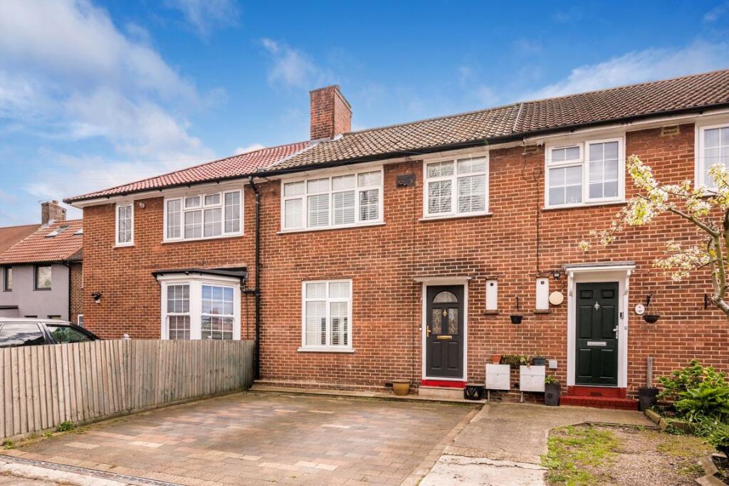 3 bed Mid Terraced House for rent in Woolwich. From Conran Estates - Charlton