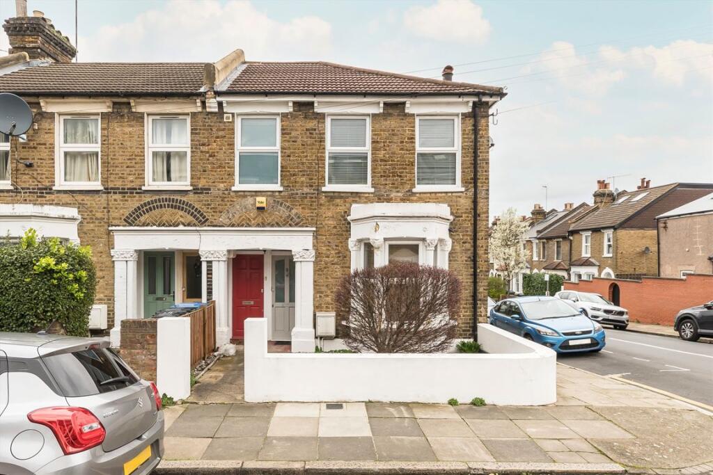 2 bed 1st Floor Flat for rent in Greenwich. From Conran Estates - Charlton