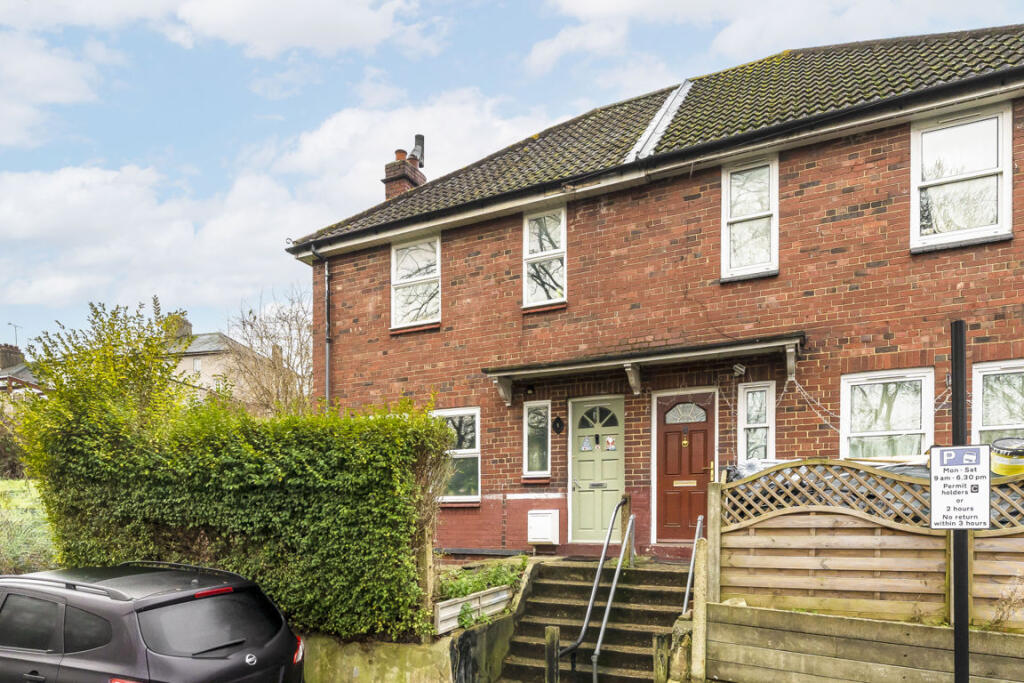 3 bed Semi Detached for rent in Woolwich. From Conran Estates - Charlton