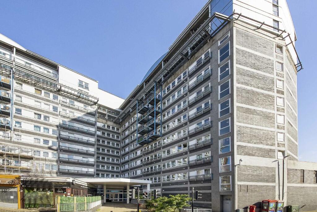 2 bed 1st Floor Flat for rent in Woolwich. From Conran Estates - Charlton 2 bed 1st Floor Flat for rent in Woolwich. From Conran Estates - Charlton