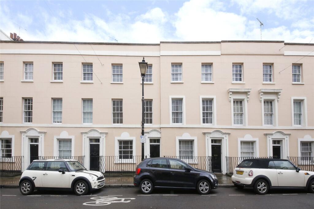 4 bed Mid Terraced House for rent in Greenwich. From Conran Estates - Greenwich