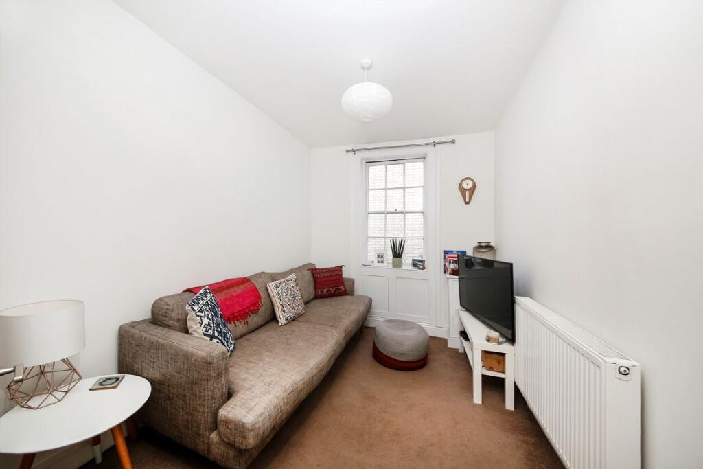 2 bed 1st Floor Flat for rent in Greenwich. From Conran Estates - Greenwich