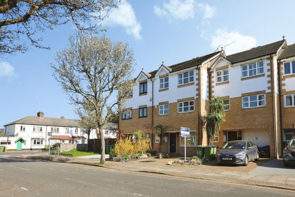 5 bed Detached for rent in Greenwich. From Conran Estates - Greenwich
