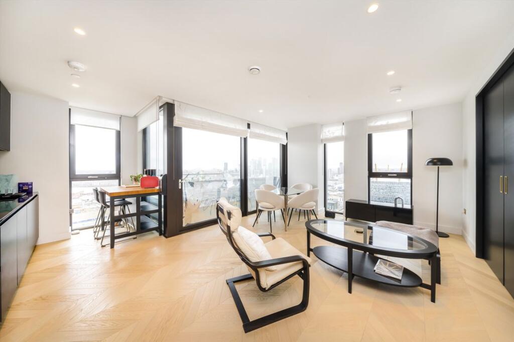 3 bed 1st Floor Flat for rent in Greenwich. From Conran Estates - Greenwich
