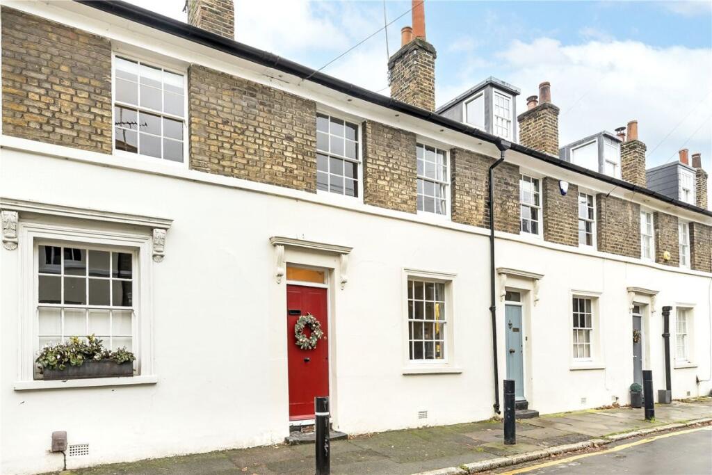3 bed Mid Terraced House for rent in Greenwich. From Conran Estates - Greenwich
