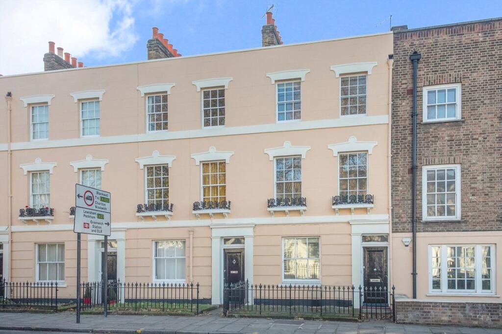 3 bed Mid Terraced House for rent in Greenwich. From Conran Estates - Greenwich