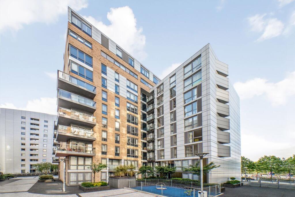 3 bed 1st Floor Flat for rent in Greenwich. From Conran Estates - Greenwich