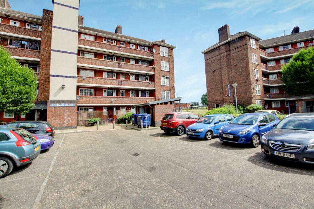 3 bed 1st Floor Flat for rent in Greenwich. From Conran Estates - Greenwich