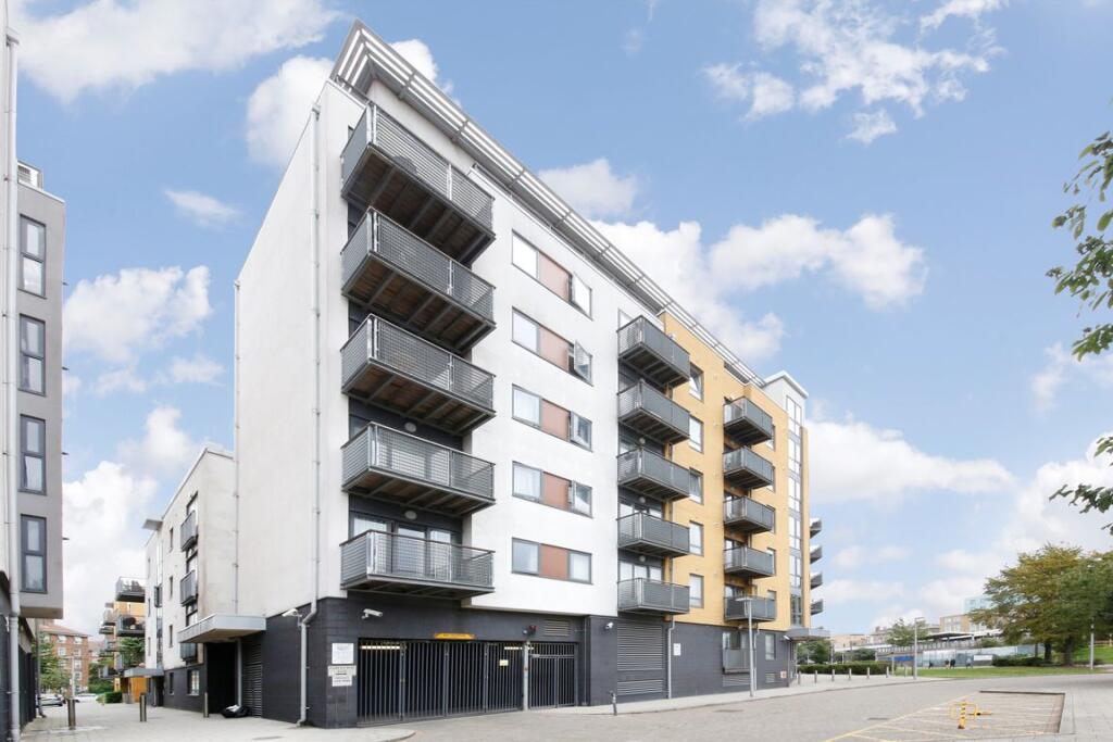 2 bed 1st Floor Flat for rent in Greenwich. From Conran Estates - Greenwich