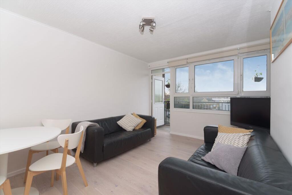2 bed 1st Floor Flat for rent in Greenwich. From Conran Estates - Greenwich