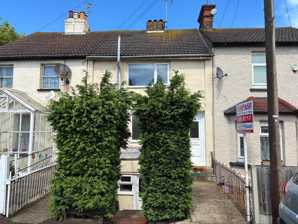 1 bed Mid Terraced House for rent in Harwich. From Compass One Stop Property Shop - Dovercourt