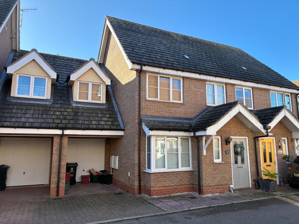 3 bed Mid Terraced House for rent in Parkeston. From Compass One Stop Property Shop - Dovercourt 3 bed Mid Terraced House for rent in Parkeston. From Compass One Stop Property Shop - Dovercourt