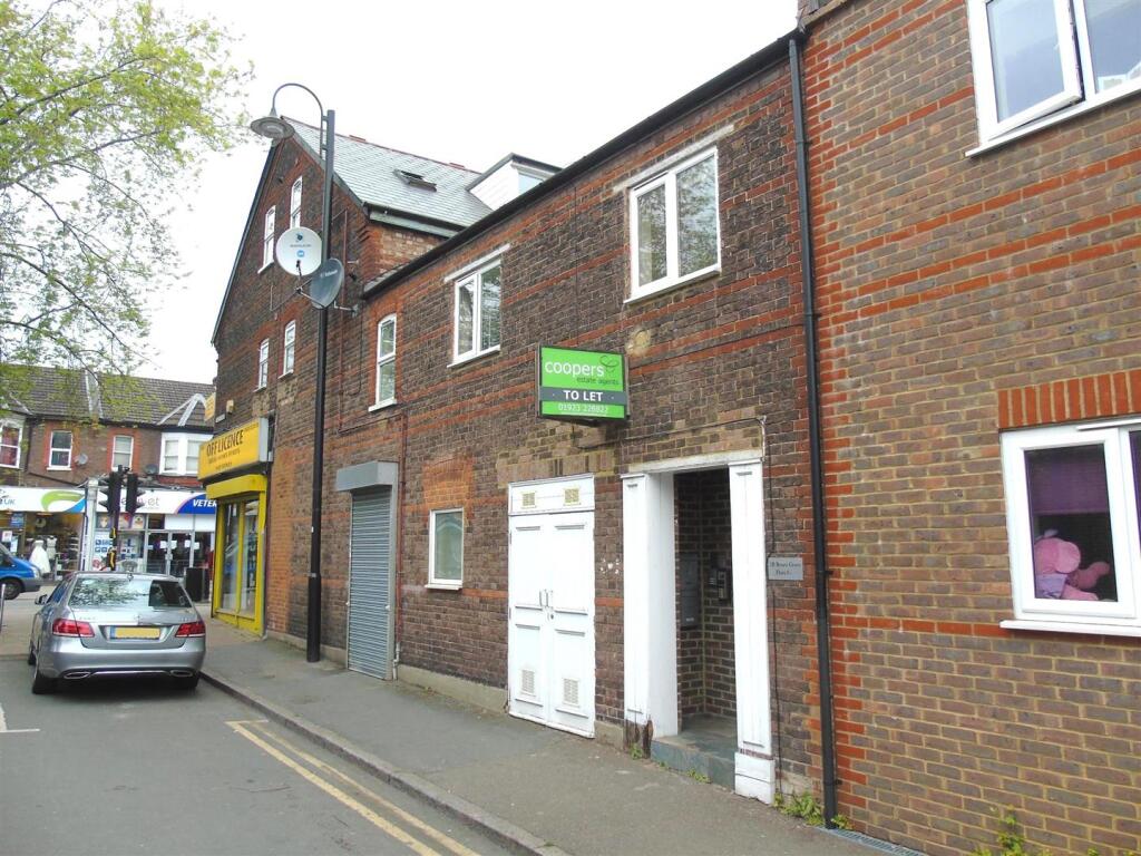 1 bed 1st Floor Flat for rent in Watford. From Coopers Estate Agents - Watford 1 bed 1st Floor Flat for rent in Watford. From Coopers Estate Agents - Watford