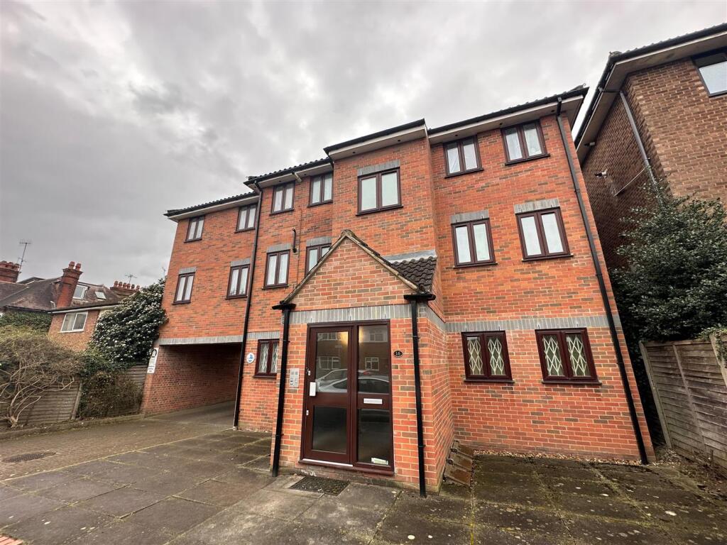 1 bed 1st Floor Flat for rent in Watford. From Coopers Estate Agents - Watford