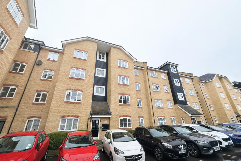 2 bed 1st Floor Flat for rent in Hemel Hempstead. From Coopers Estate Agents - Watford