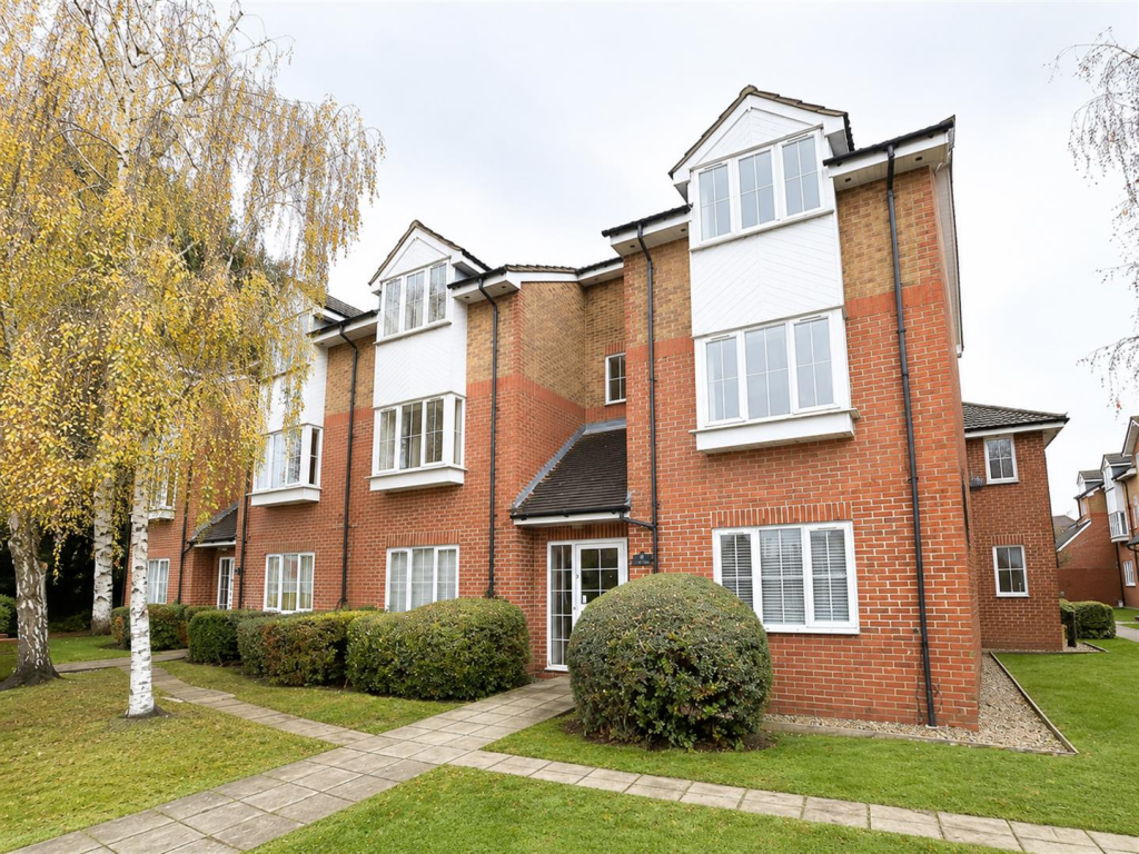 4 bed 1st Floor Flat for rent in Watford. From Coopers Estate Agents - Watford