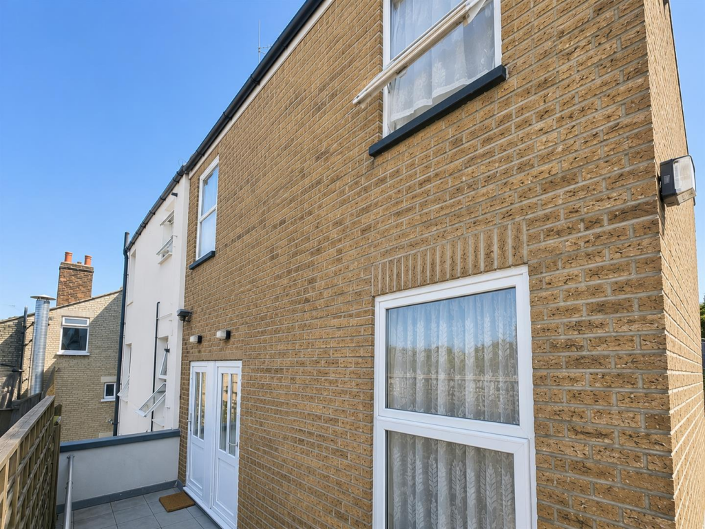 2 bed Not Specified for rent in Watford. From Coopers Estate Agents - Watford