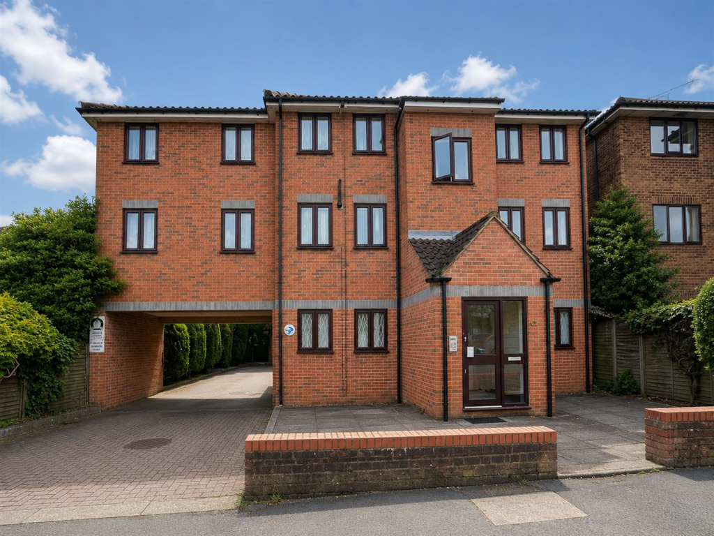 0 bed Studio for rent in Watford. From Coopers Estate Agents - Watford 0 bed Studio for rent in Watford. From Coopers Estate Agents - Watford