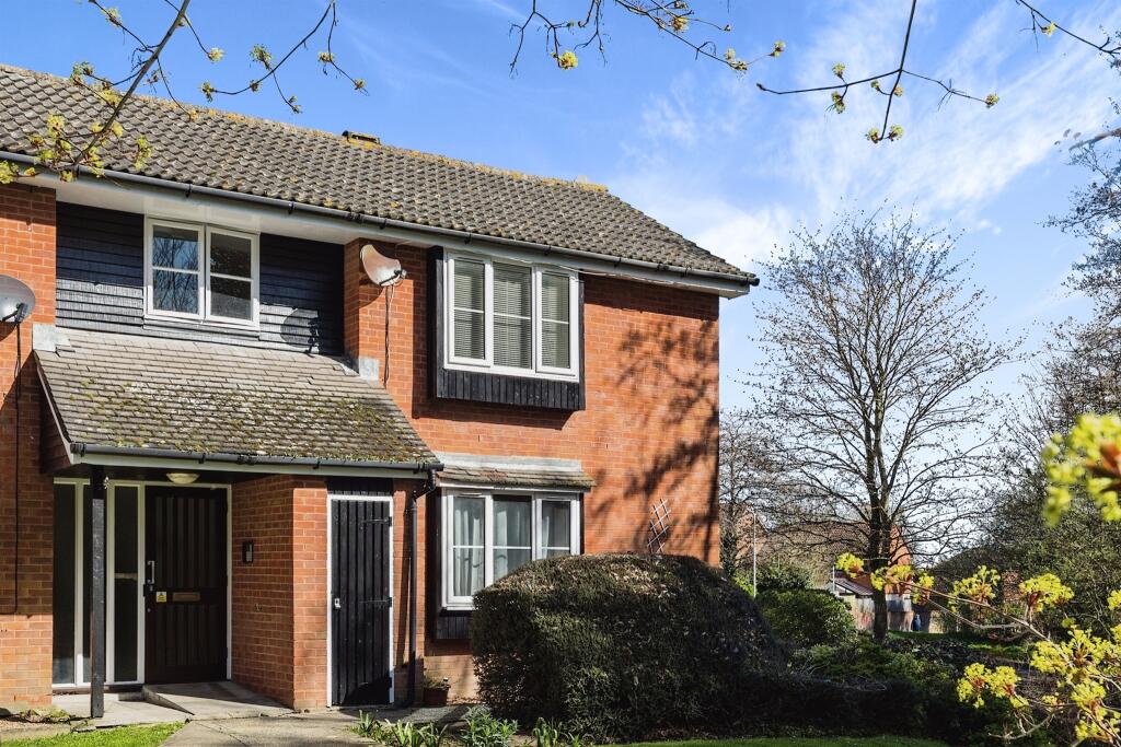 0 bed Studio for rent in Faversham. From Connells Lettings - Ashford
