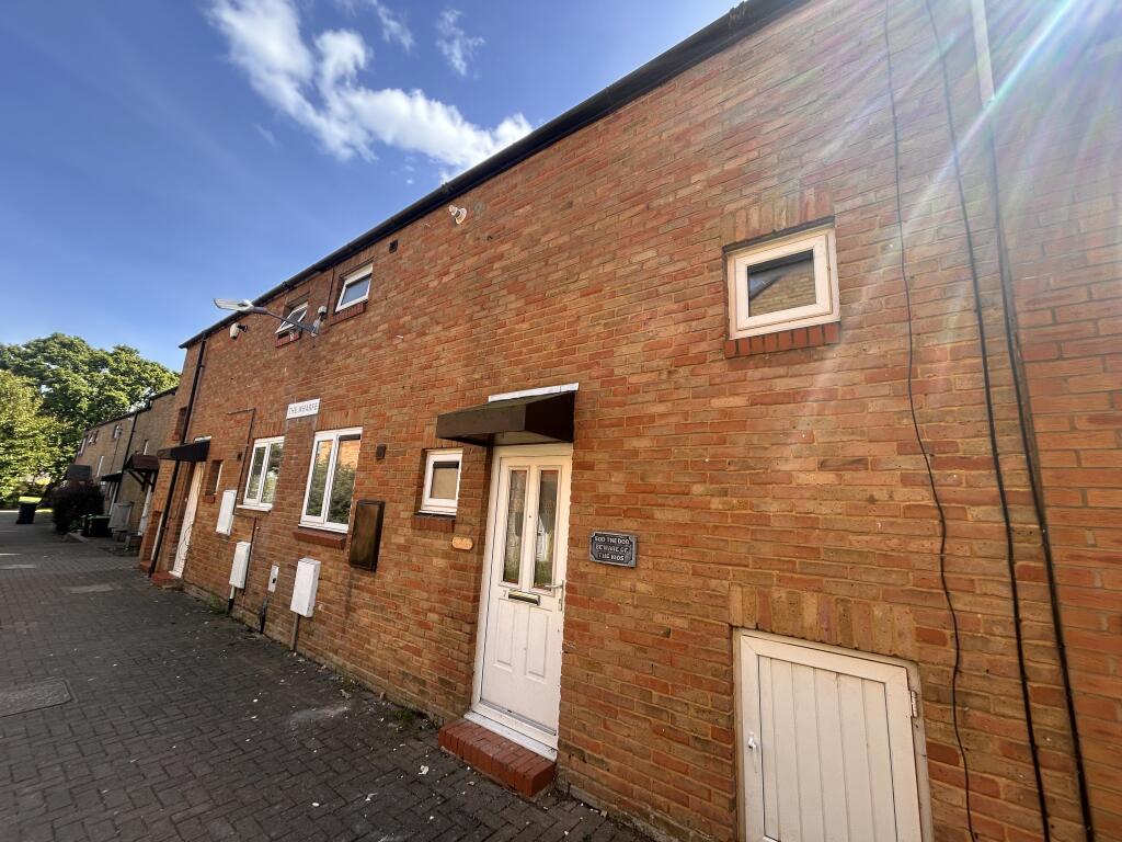 3 bed Mid Terraced House for rent in Clapham Green. From Connells Lettings - Bedford