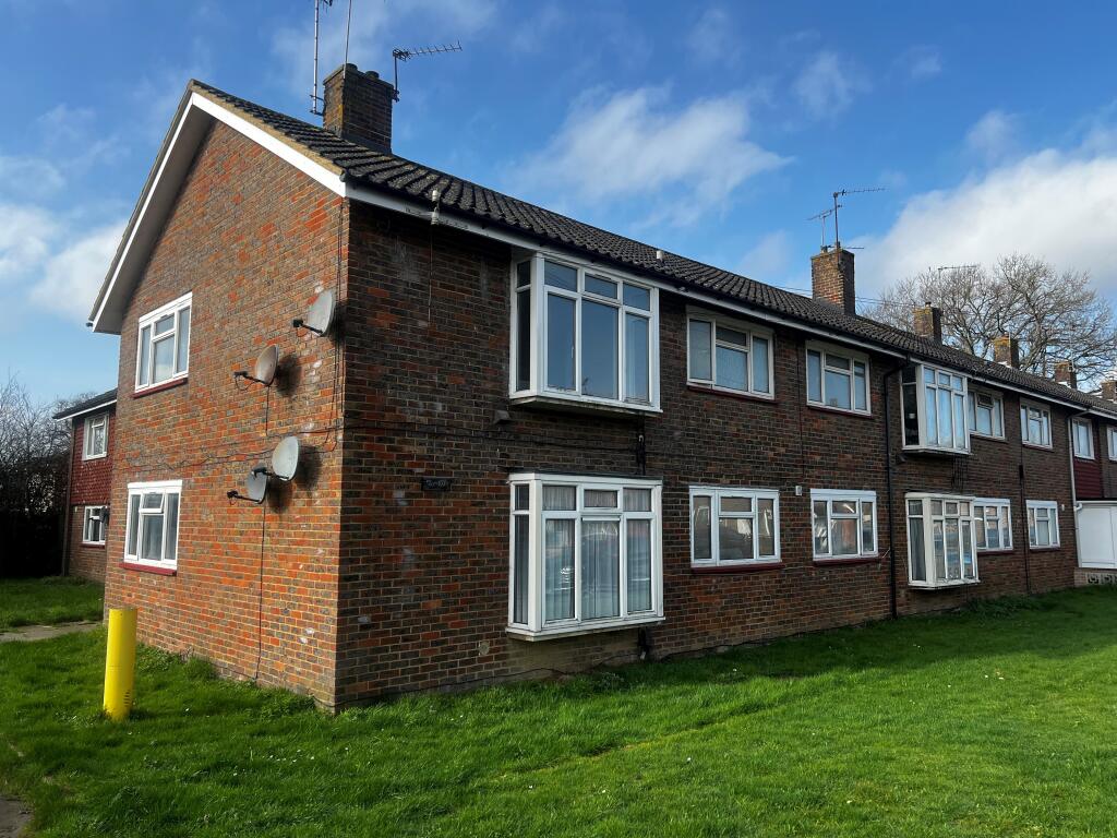 2 bed Annexe for rent in Crawley. From Connells - Crawley